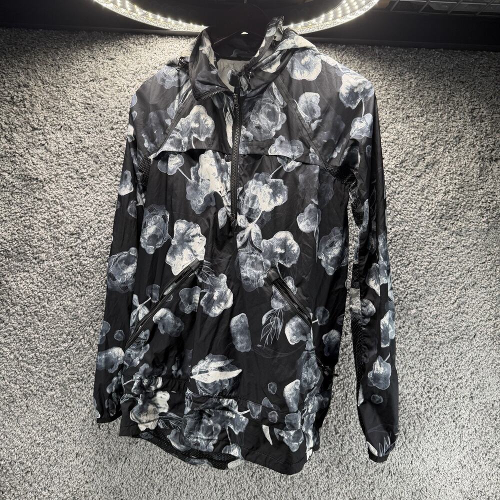 Lululemon Floral Hooded Pullover Jacket Womens Size 6 Black Gray Running Windbre